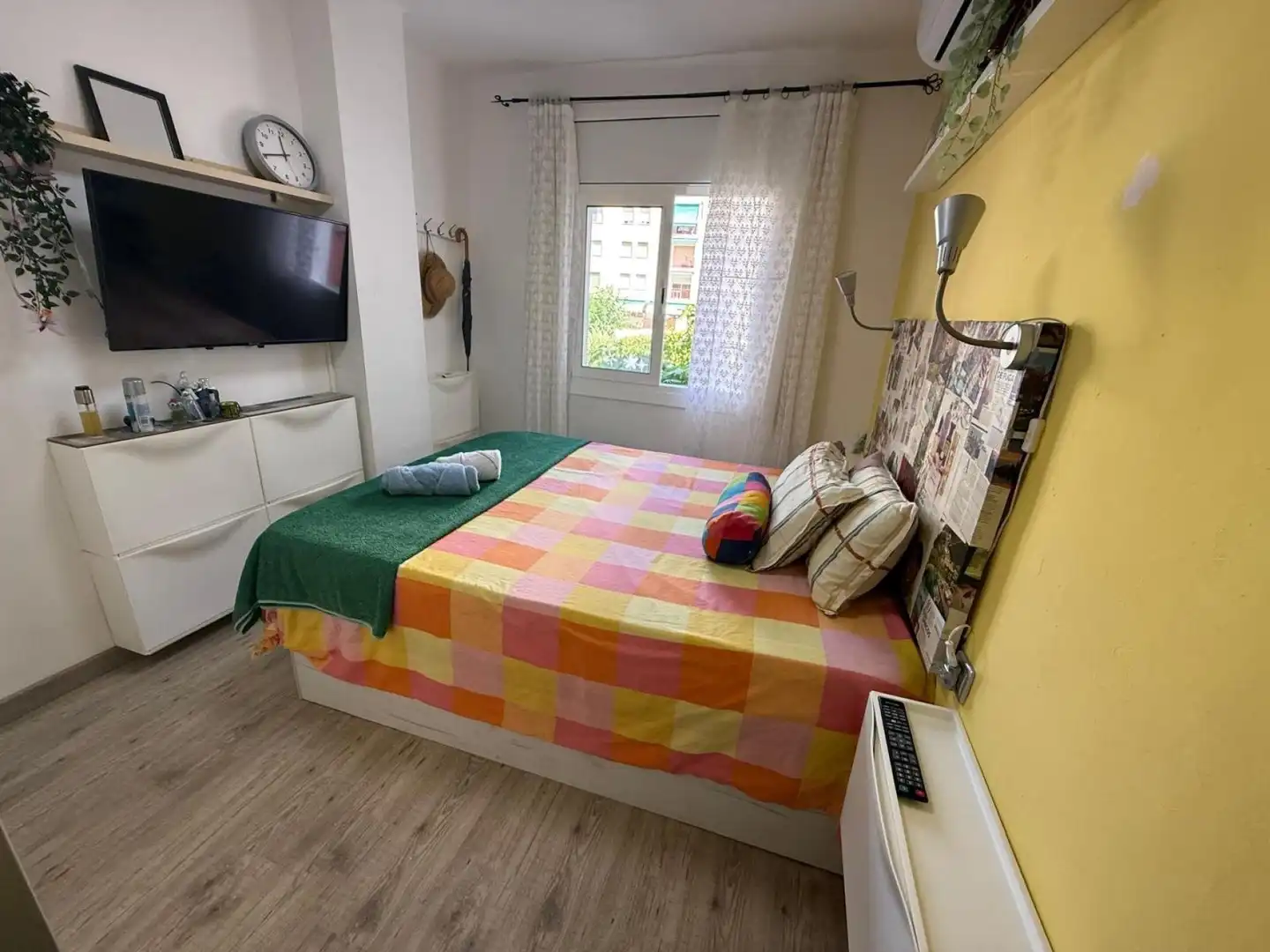 Schlafzimmer von Wohnung zum Verkauf in Pineda de Mar mit Klimaanlage, Heizung und Möbliert