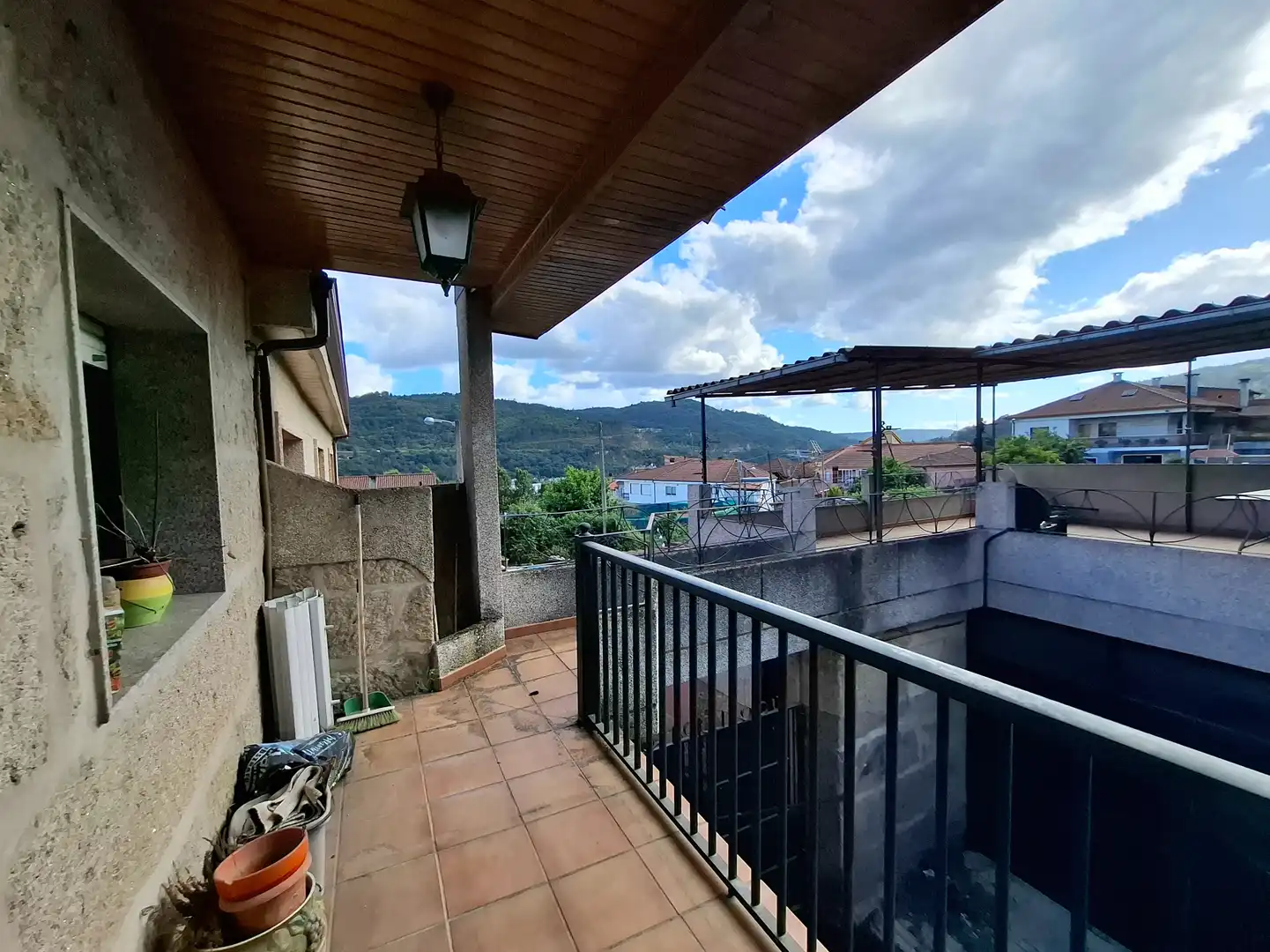 Terrassa de Casa adosada en venda en Ourense Capital  amb Calefacció, Jardí privat i Terrassa