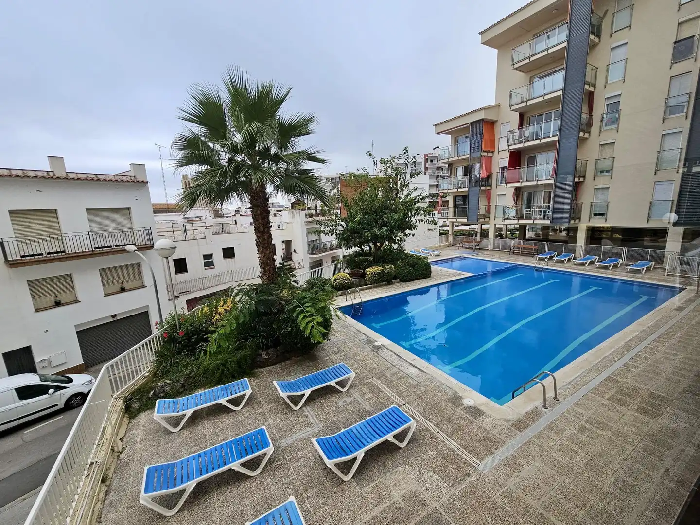 Piscina de Piso en venta en Sant Pol de Mar con Terraza, Balcón y Piscina comunitaria