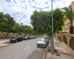 Vista exterior de Pis en venda en Roquetas de Mar amb Piscina i Balcó
