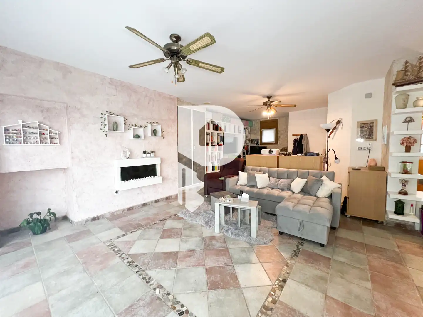Sala de estar de Casa o chalet en venta en Vallirana con Aire acondicionado, Calefacción y Terraza