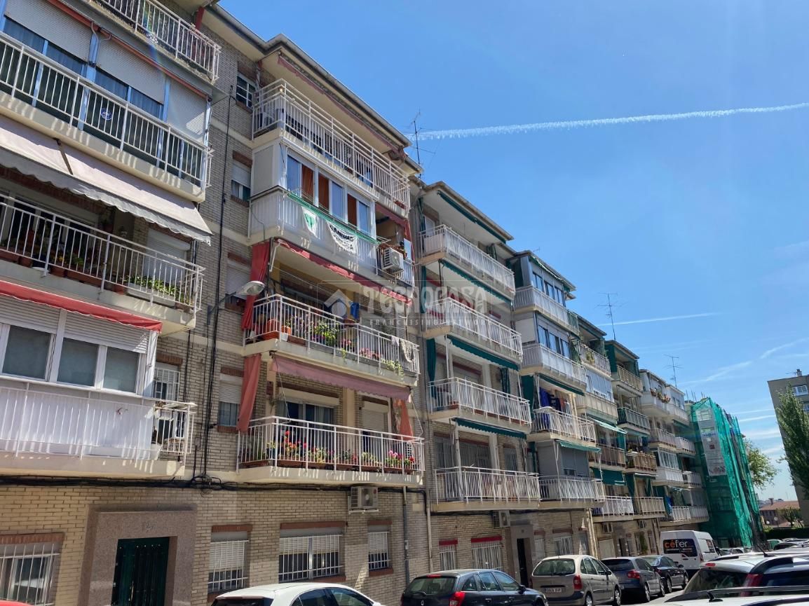 Exterior view of Flat for sale in  Madrid Capital  with Air Conditioner, Heating and Terrace