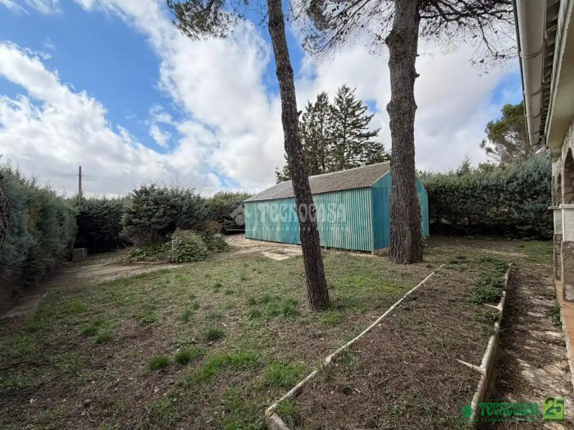 Casa o chalet en venta en Villar de Cañas con Calefacción, Piscina y Amueblado