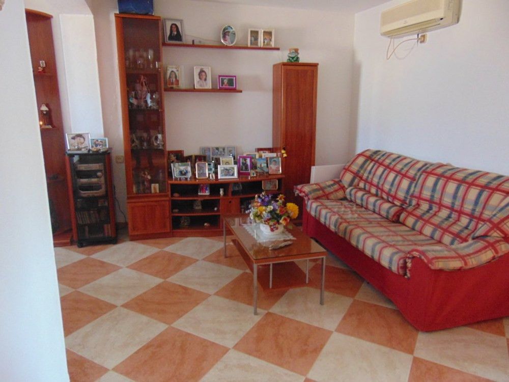 Sala d'estar de Pis en venda en Lora del Río amb Aire condicionat i Calefacció