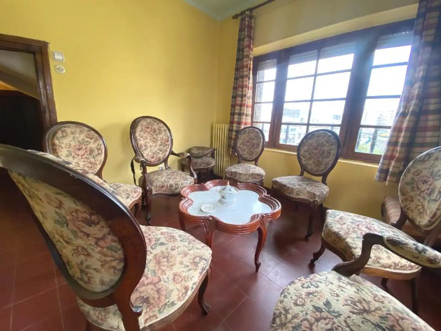 Comedor de Casa o chalet en venta en Torrelavega  con Calefacción, Trastero y Balcón