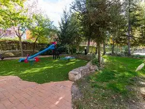 Jardín de Piso en venta en Villanueva del Pardillo con Calefacción y Piscina comunitaria