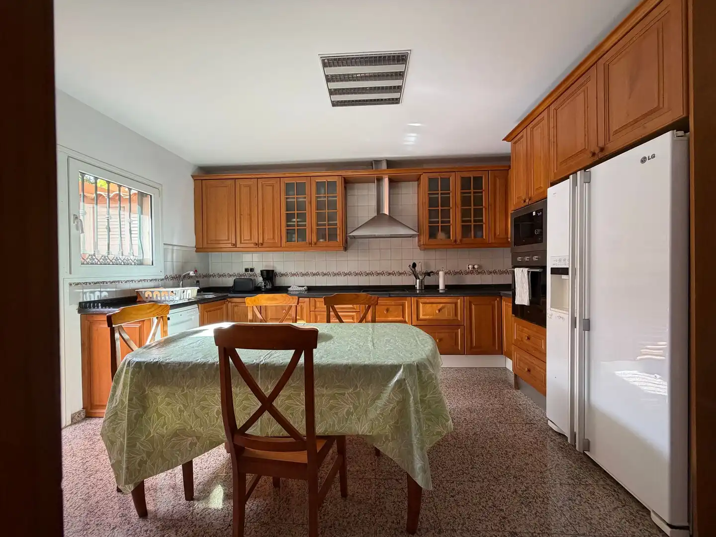 Kitchen of Detached homes for sale in Marbella  with Terrace and Balcony