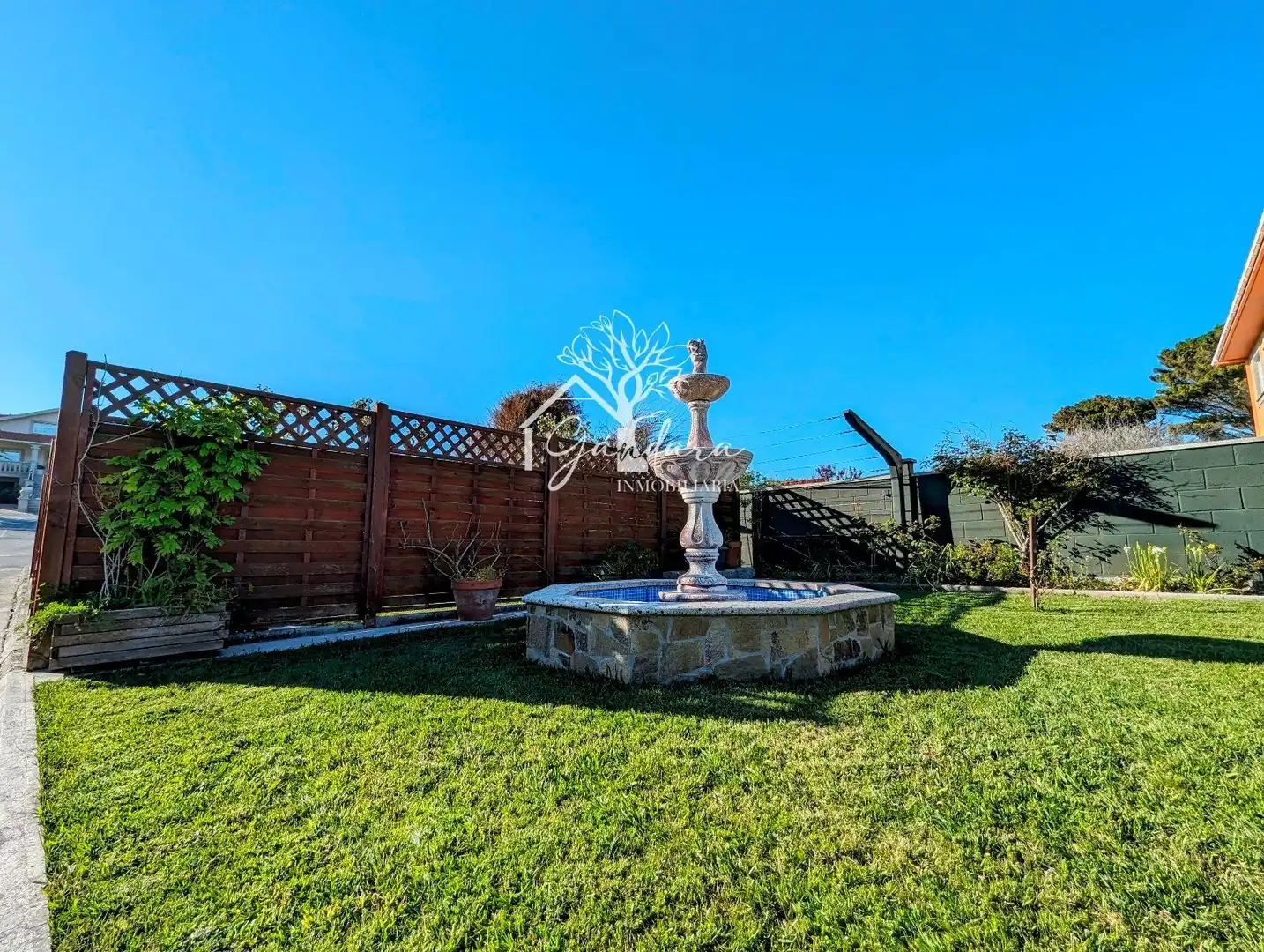 Garden of Houses for sale in Ferrol  with Heating, Parquet flooring and Terrace