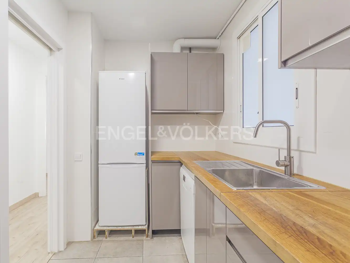 Cocina de Piso de alquiler en Barcelona con Aire acondicionado, Calefacción y Parquet