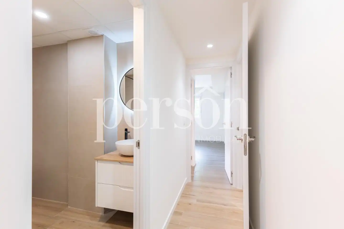 Habitación de Piso en venta en Valencia con Aire acondicionado, Calefacción y Balcón