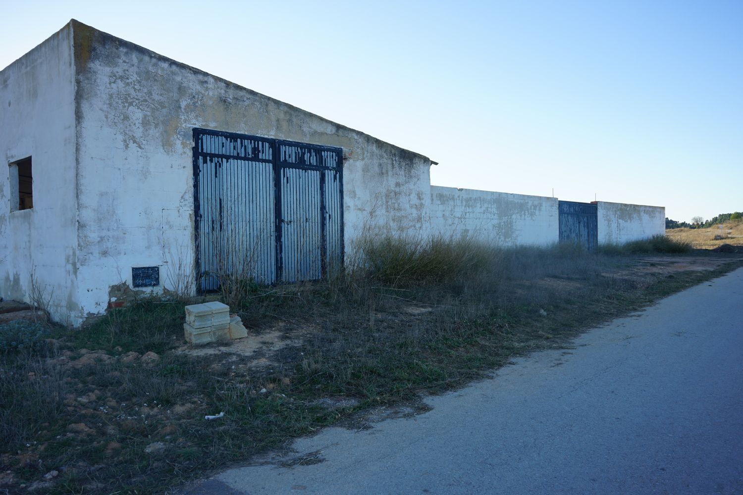 Vista exterior de Local de alquiler en Requena