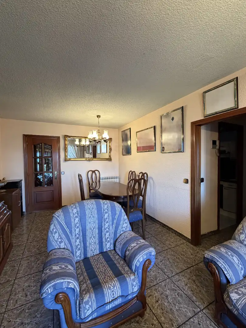Comedor de Piso en venta en Madrid con Calefacción, Terraza y Amueblado