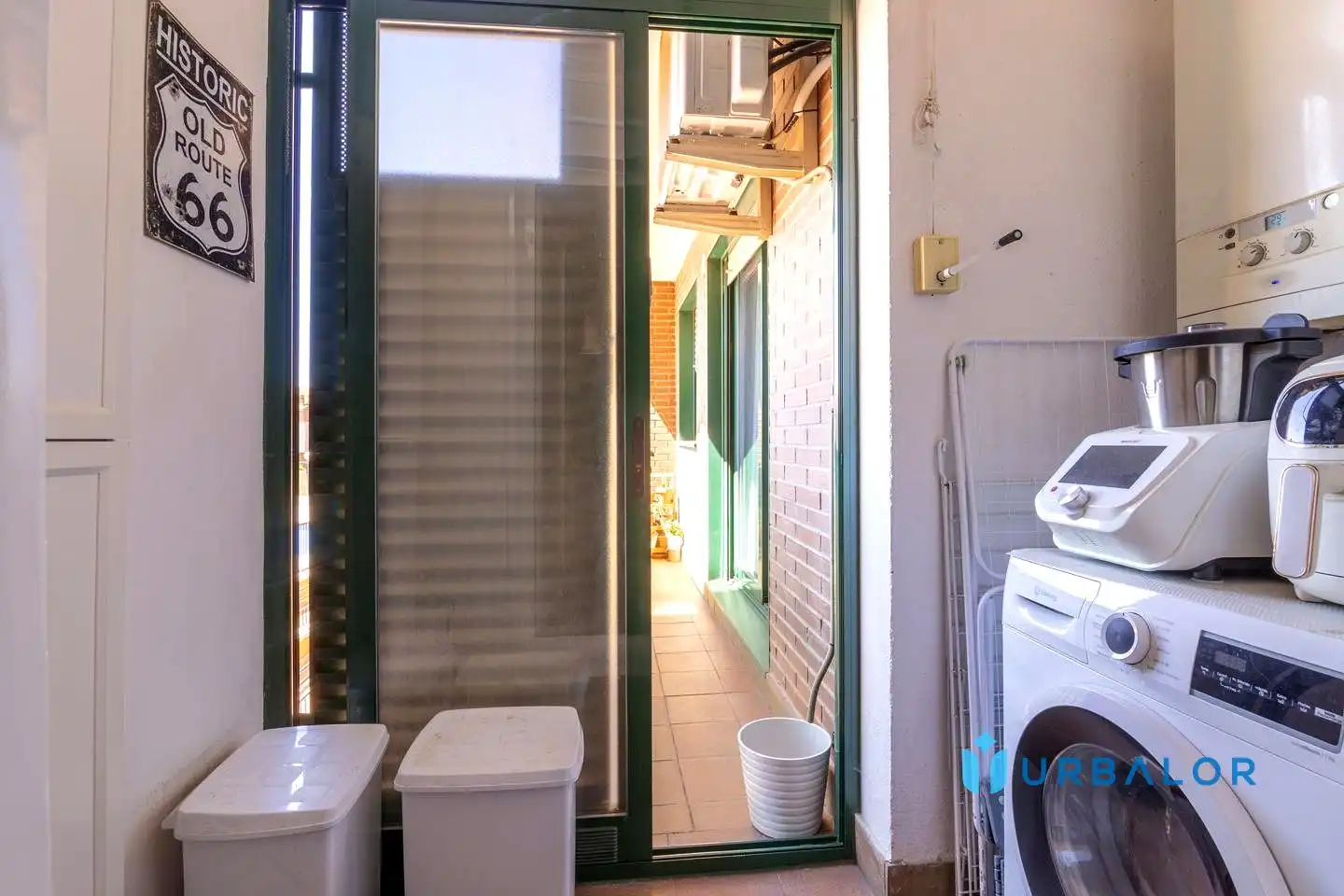 Balcony of Flat for sale in Alcorcón  with Air Conditioner, Heating and Parquet flooring