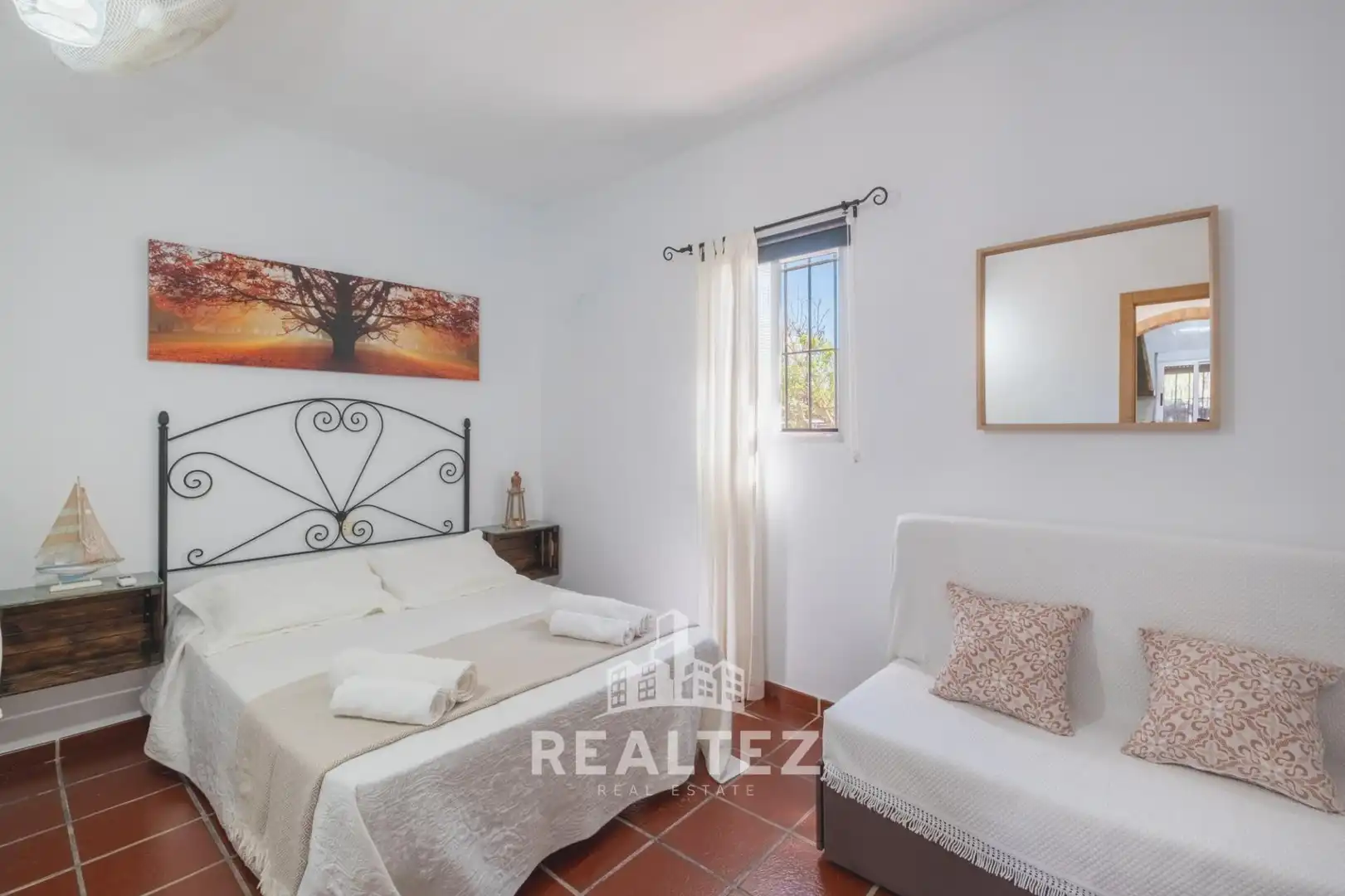 Bedroom of Houses for sale in Vejer de la Frontera  with Private garden