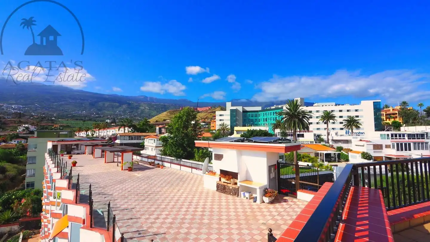 Vista exterior de Àtic en venda en Puerto de la Cruz amb Terrassa, Moblat i Balcó