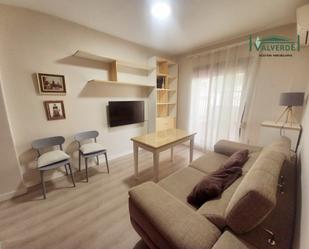 Living room of Flat to rent in  Granada Capital  with Air Conditioner, Heating and Terrace