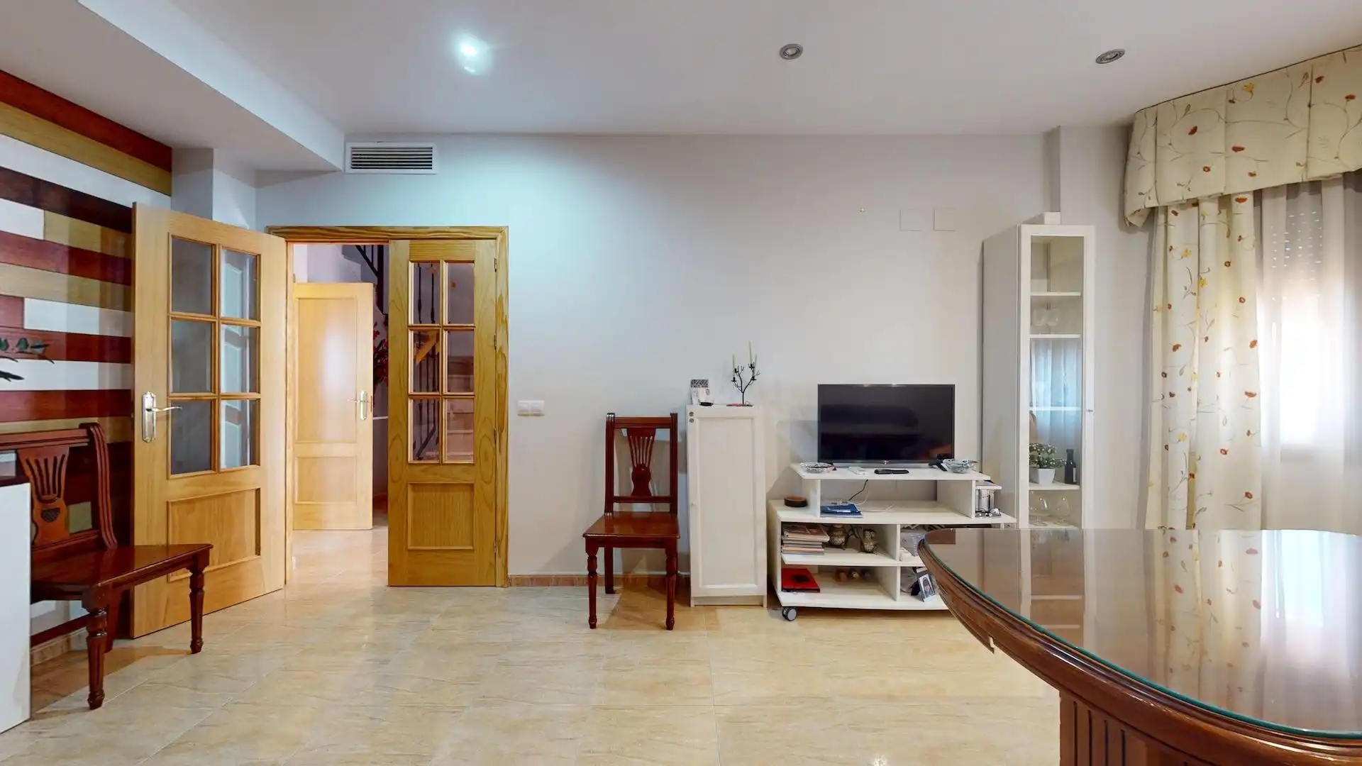 Sala d'estar de Casa adosada en venda en La Victoria