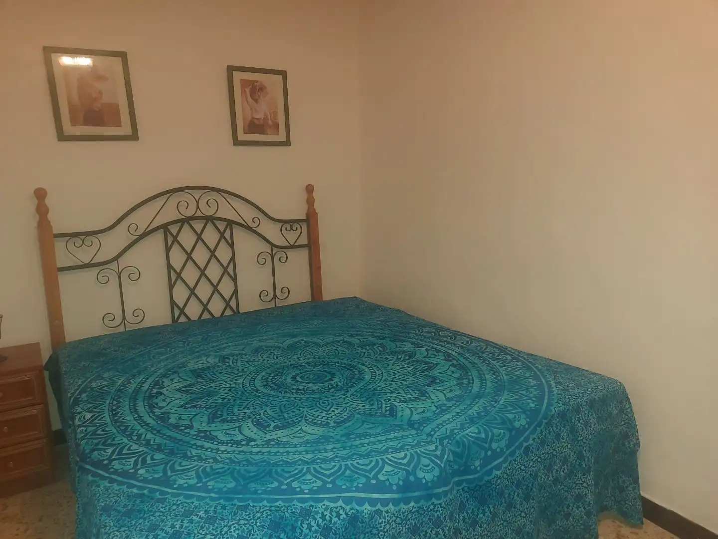 Casa aparellada amb jardí en venda a L'Escultor 10, imagen 4