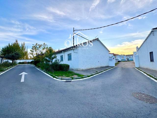 Casa-chalet en Venta en Tormes - La Vega