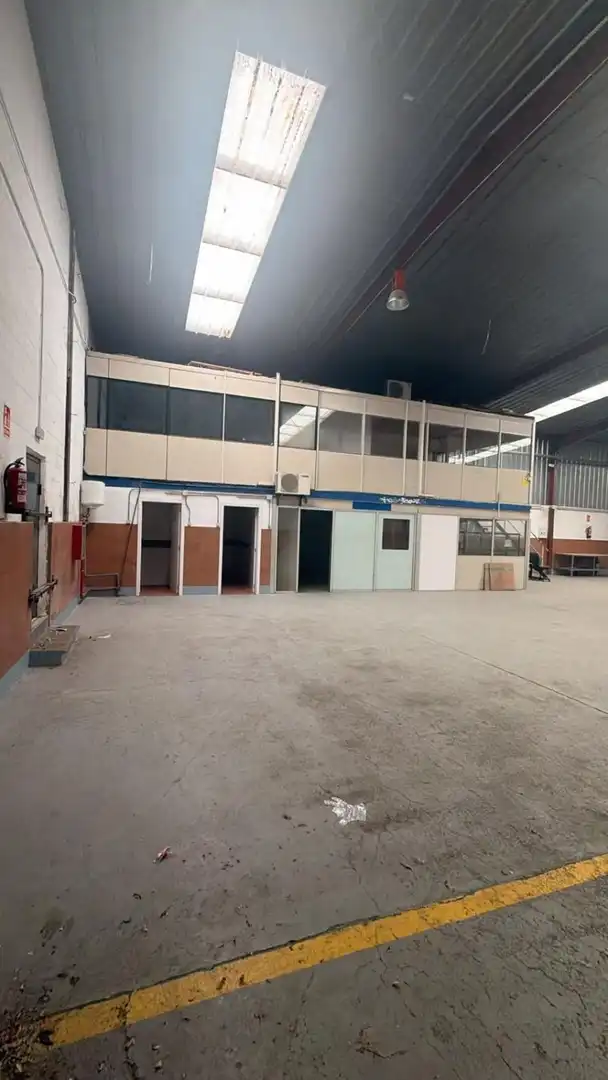 Vista exterior de Nau industrial de lloguer en Zaratán, Valladolid