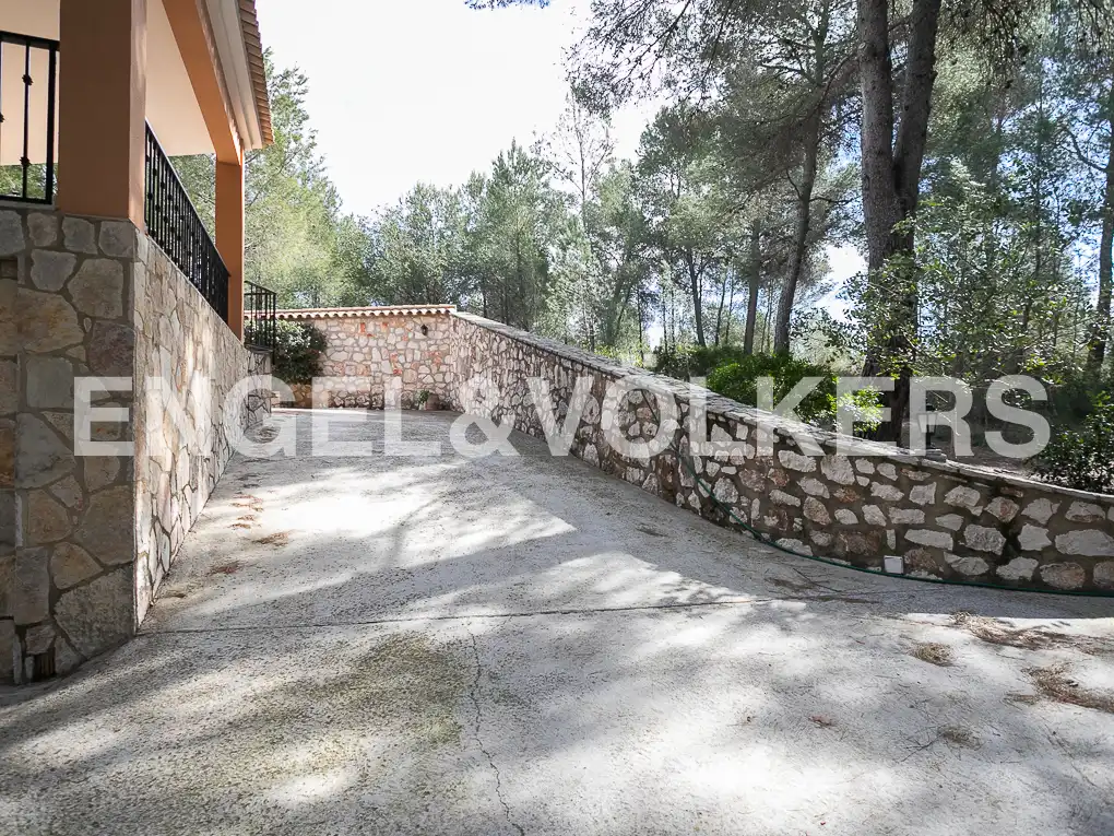 Vista exterior de Casa o xalet en venda en Carcaixent amb Calefacció, Jardí privat i Terrassa