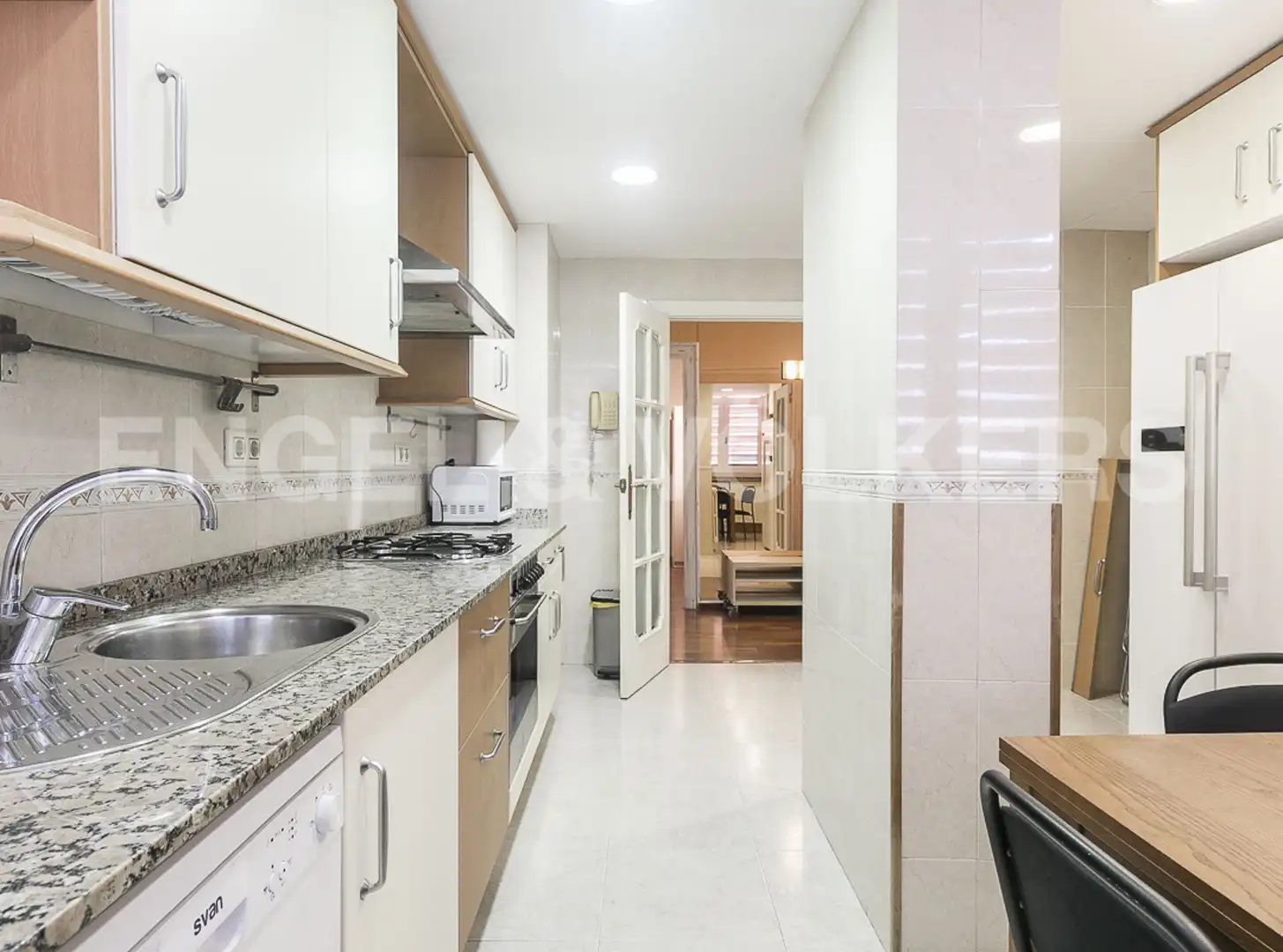 Cocina de Piso en venta en Barcelona con Calefacción y Parquet