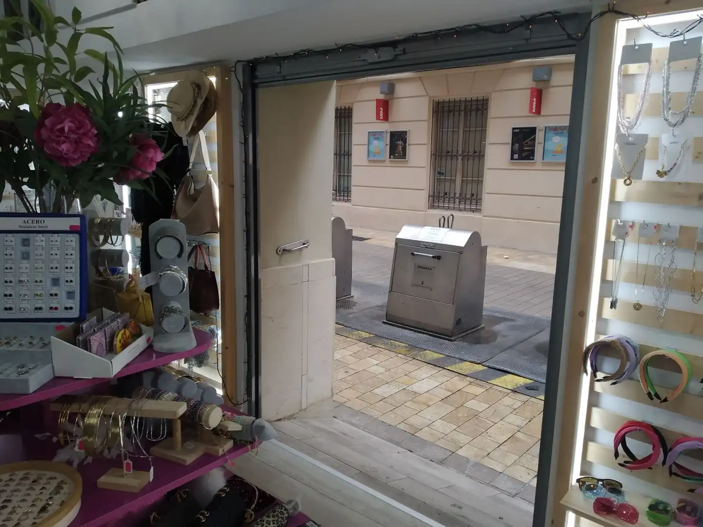 Local de lloguer en Málaga amb Aire condicionat i Moblat