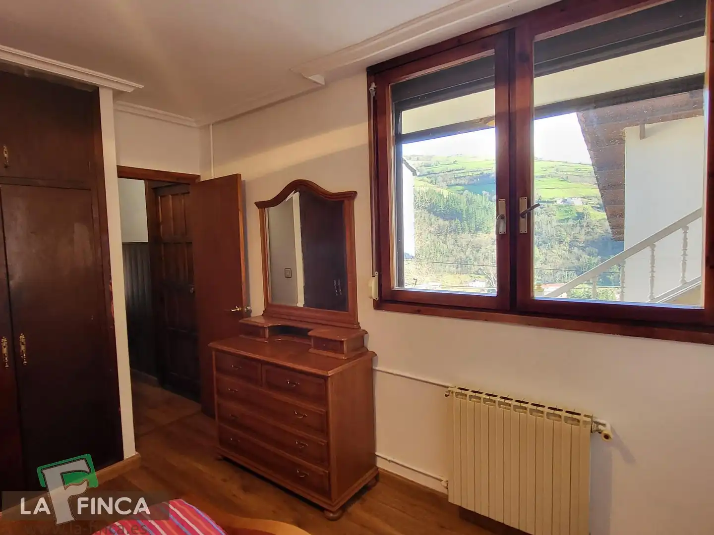 Habitación de Casa o chalet en venta en Cangas del Narcea con Calefacción, Terraza y Trastero