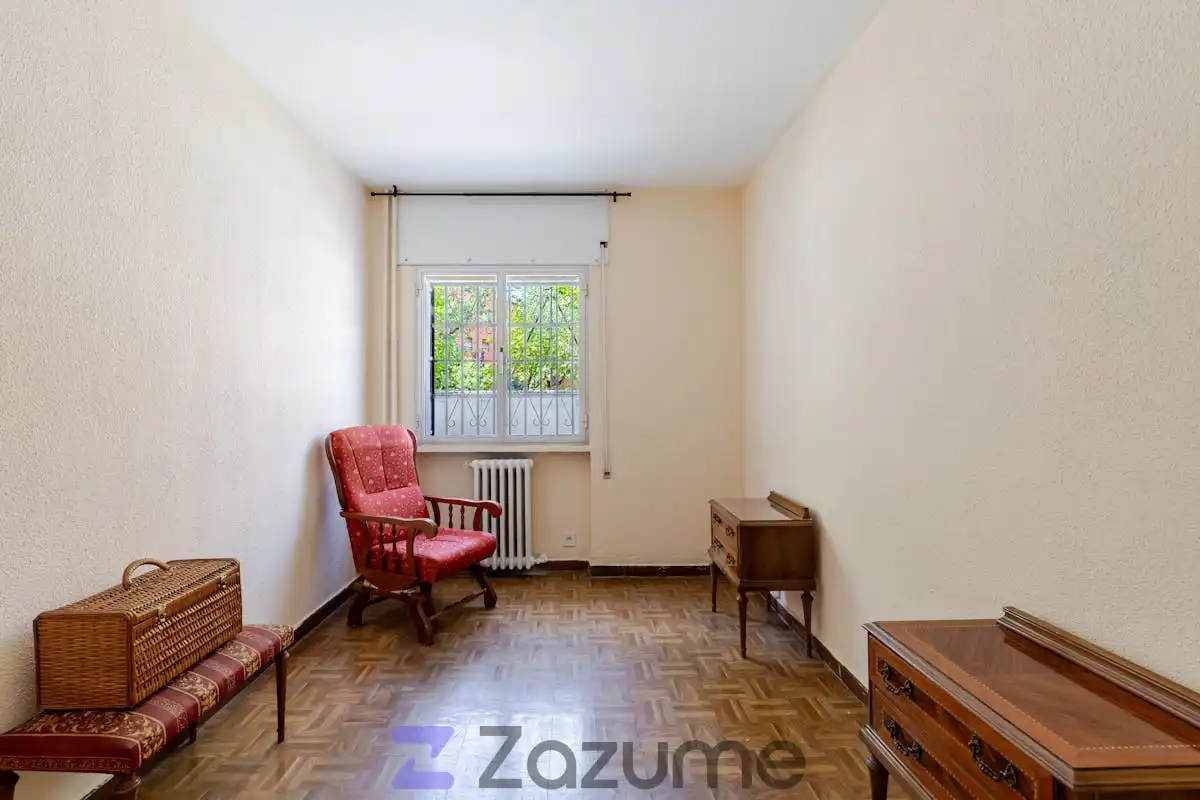 Schlafzimmer von Wohnung zur Miete in Madrid mit Klimaanlage, Heizung und Möbliert