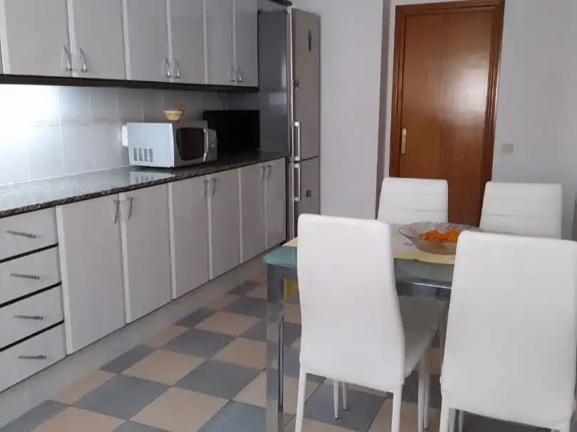 Cuina de Casa o xalet en venda en Sant Vicenç de Castellet amb Aire condicionat, Terrassa i Balcó