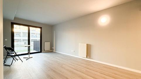 Foto 2 de Piso de alquiler en Carrer Dels Calders, Eixample, Sabadell