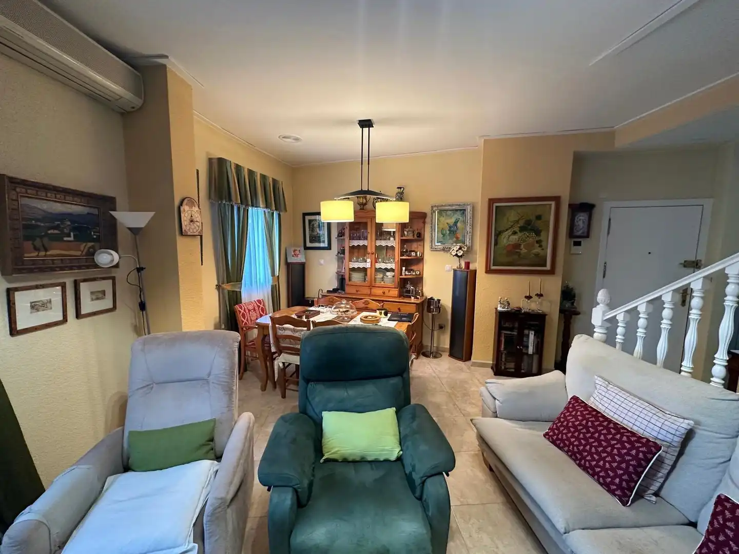 Sala de estar de Casa adosada en venta en Novelda con Aire acondicionado, Terraza y Trastero