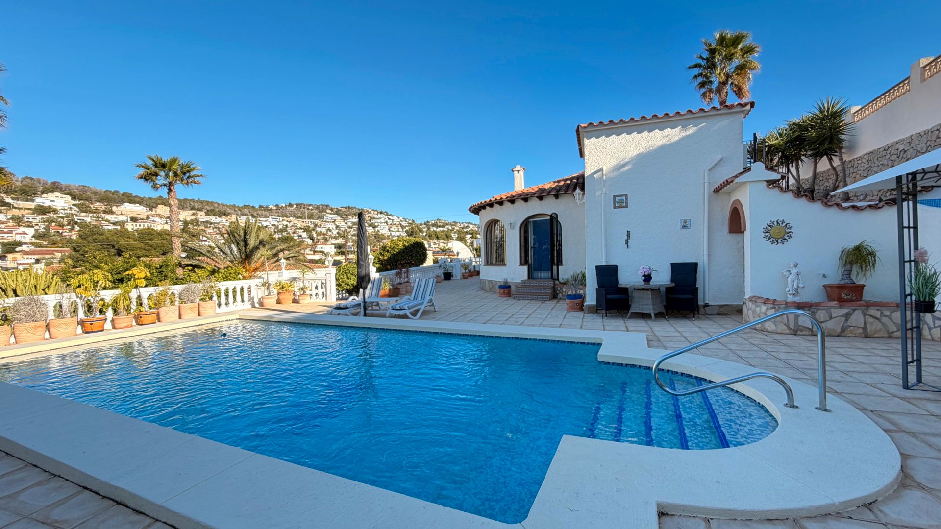 Piscina de Casa o xalet en venda en Calpe / Calp amb Aire condicionat, Calefacció i Jardí privat