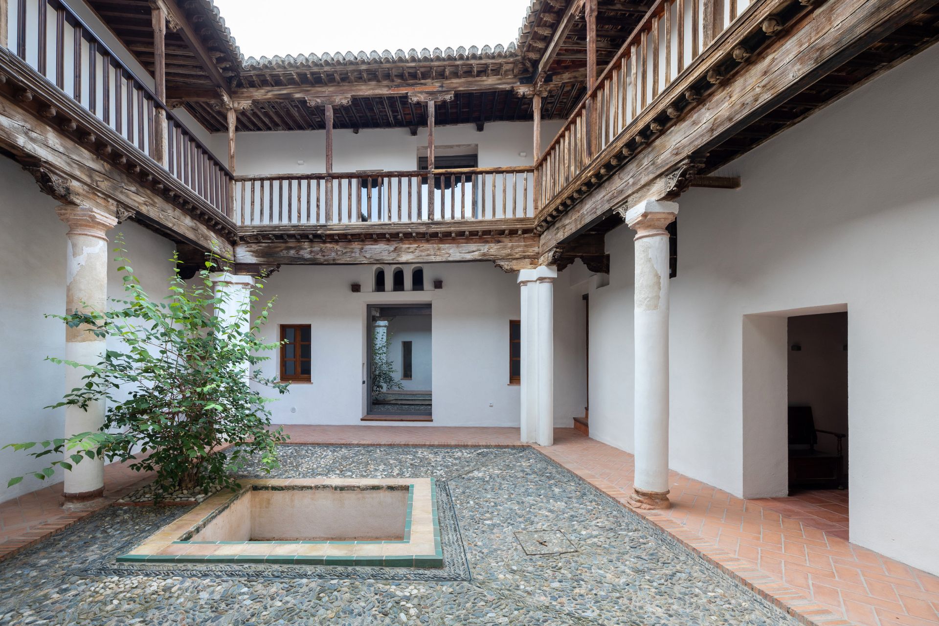 Vista exterior de Casa adosada de lloguer en  Granada Capital amb Calefacció, Terrassa i Moblat