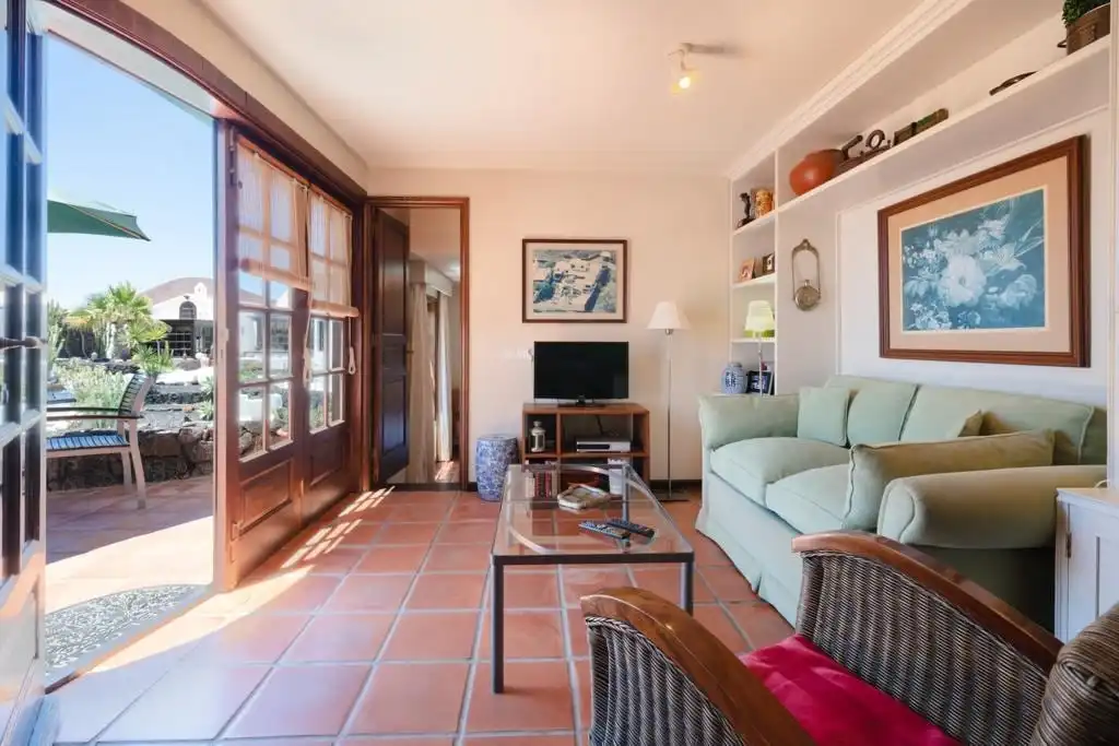 Sala de estar de Casa o chalet en venta en Teguise con Jardín privado, Terraza y Amueblado