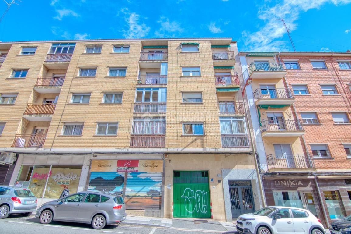 Exterior view of Flat for sale in Salamanca Capital  with Heating and Balcony