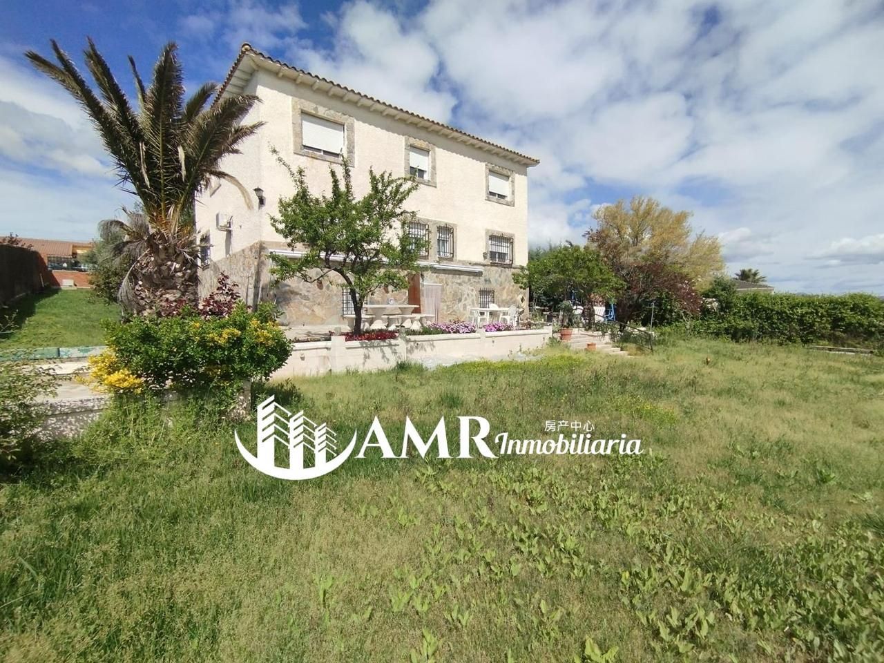 Exterior view of House or chalet for sale in Escalona  with Air Conditioner, Heating and Private garden