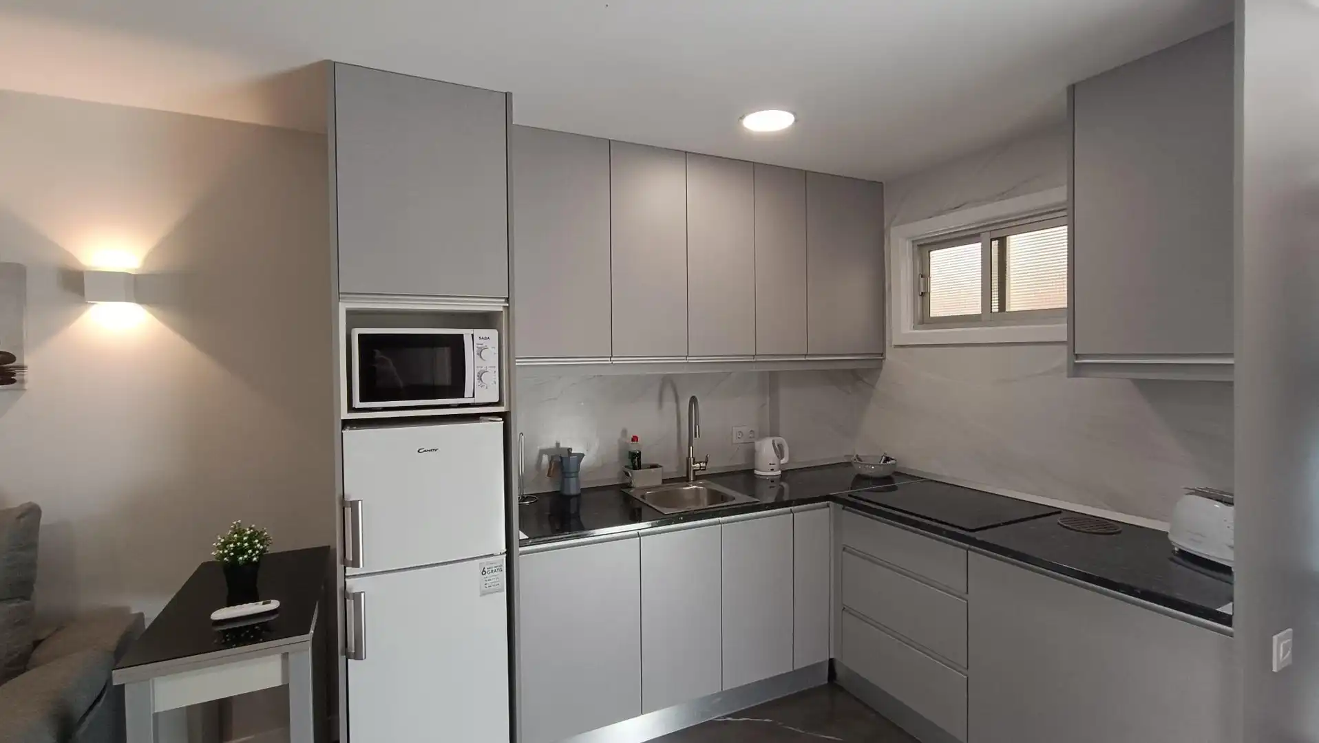Cuina de Apartament en venda en San Bartolomé de Tirajana amb Aire condicionat, Terrassa i Moblat