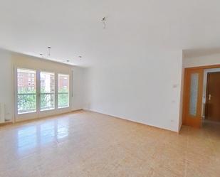 Sala d'estar de Pis en venda en Igualada amb Calefacció, Terrassa i Forn