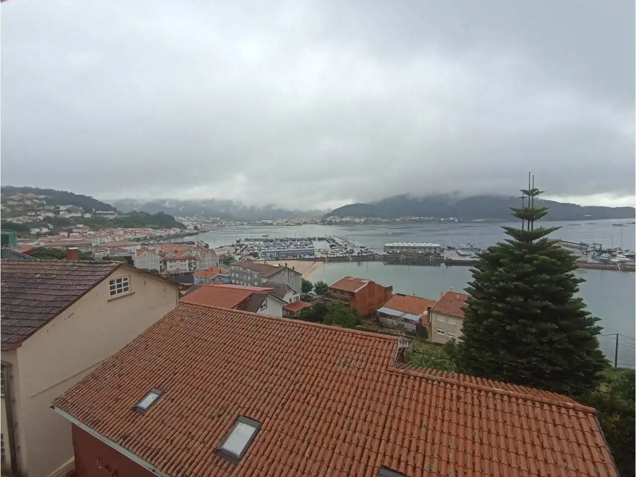 Vista exterior de Piso en venta en Muros con Amueblado y Alarma