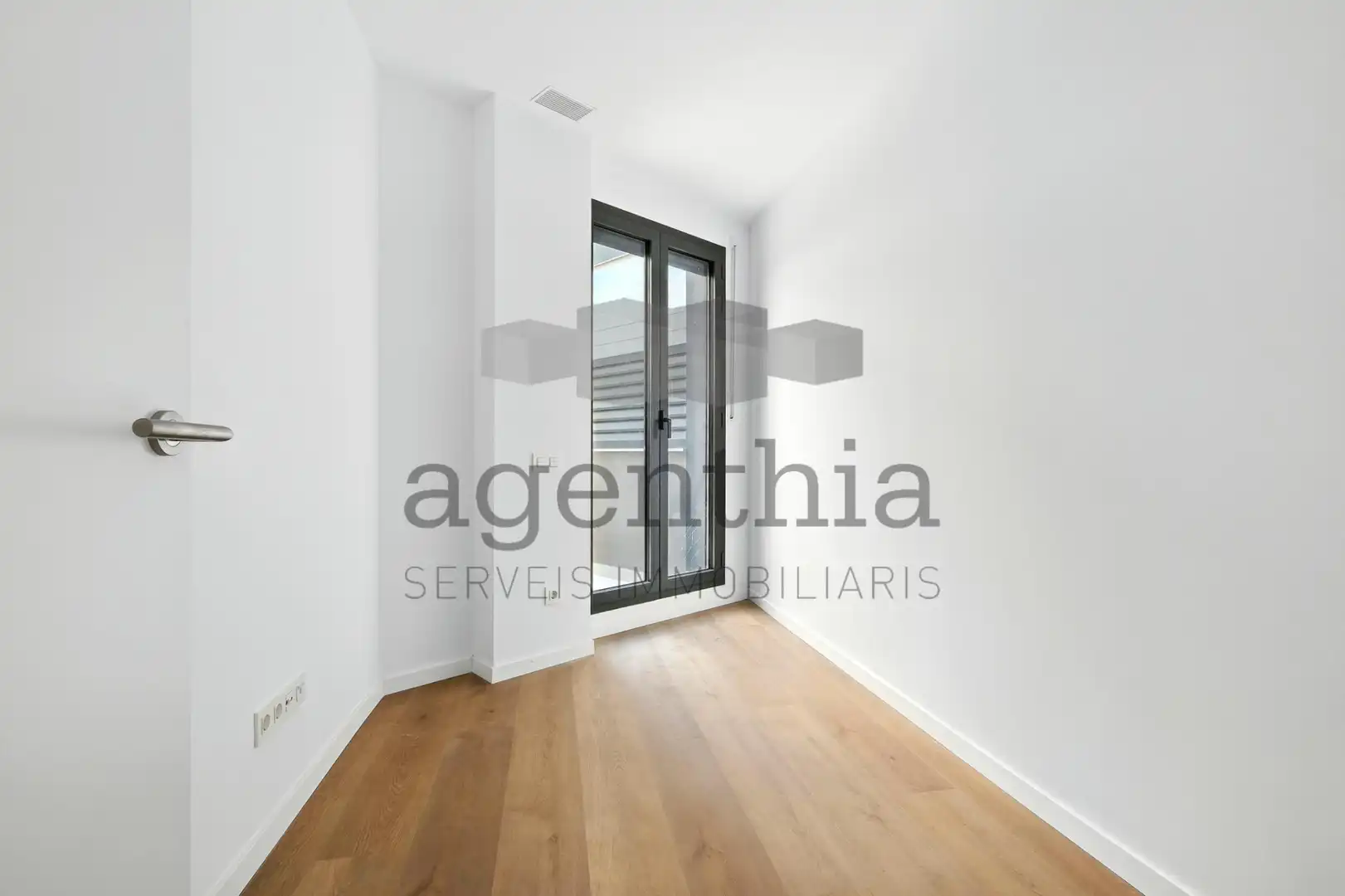 Piso en venta en Carrer Migdia, 124, Eixample Sud – Migdia