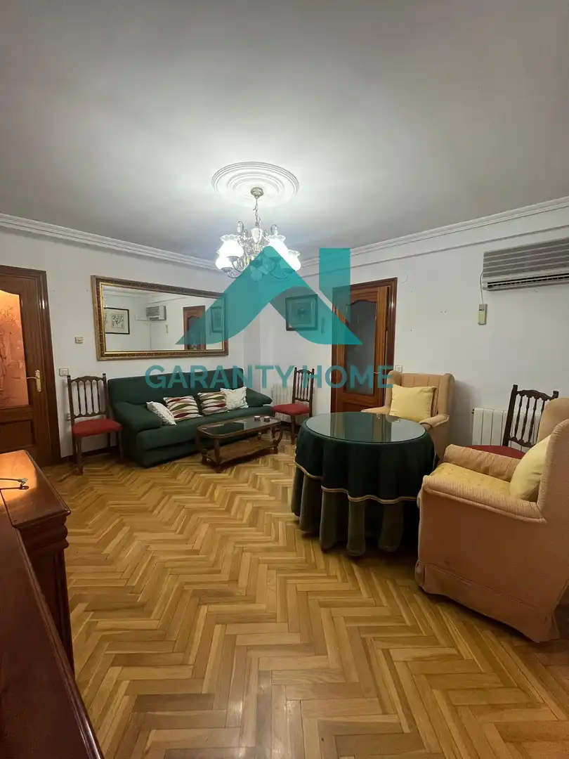 Sala de estar de Piso de alquiler en Cáceres con Aire acondicionado, Calefacción y Terraza