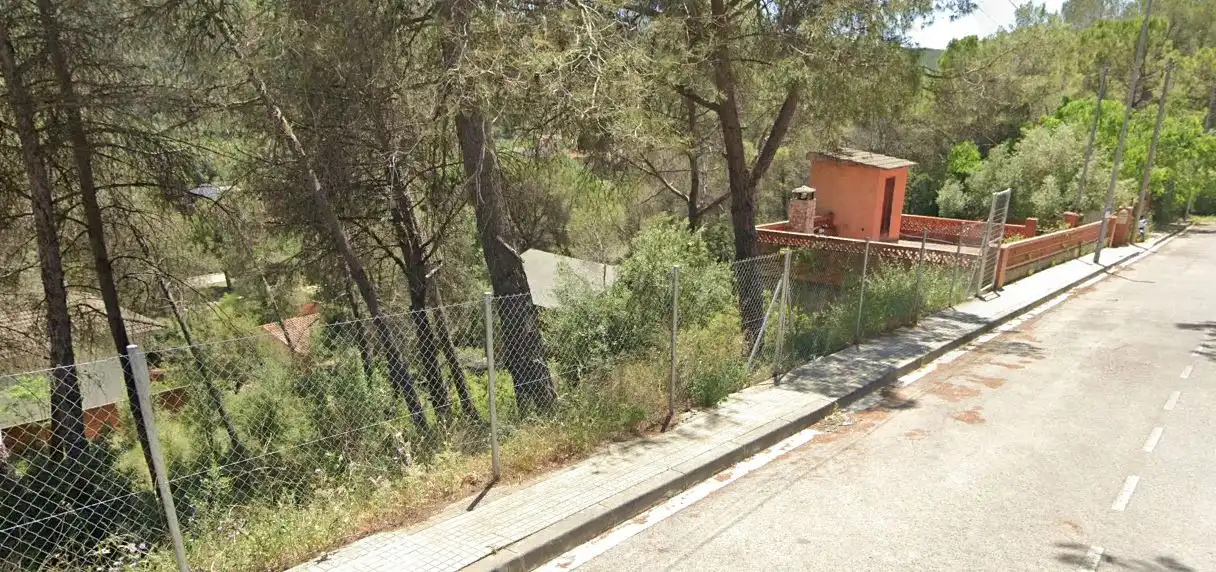 Terreny residencial en venda a Carrer Països Catalans