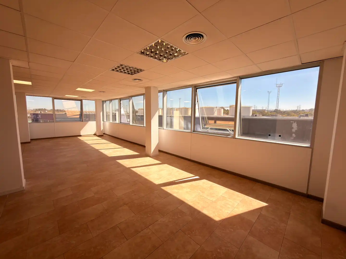 Büro mit Aufzug zur Miete in Carrer Ivars d'Urgell 63, imagen 10