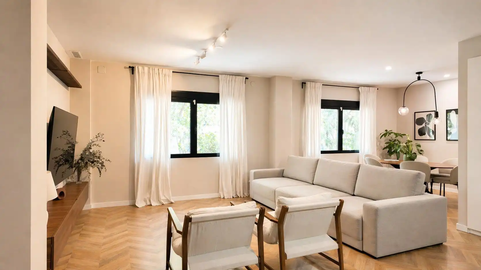Living room of Flat for sale in Valencia  with Air Conditioner, Heating and Storage room