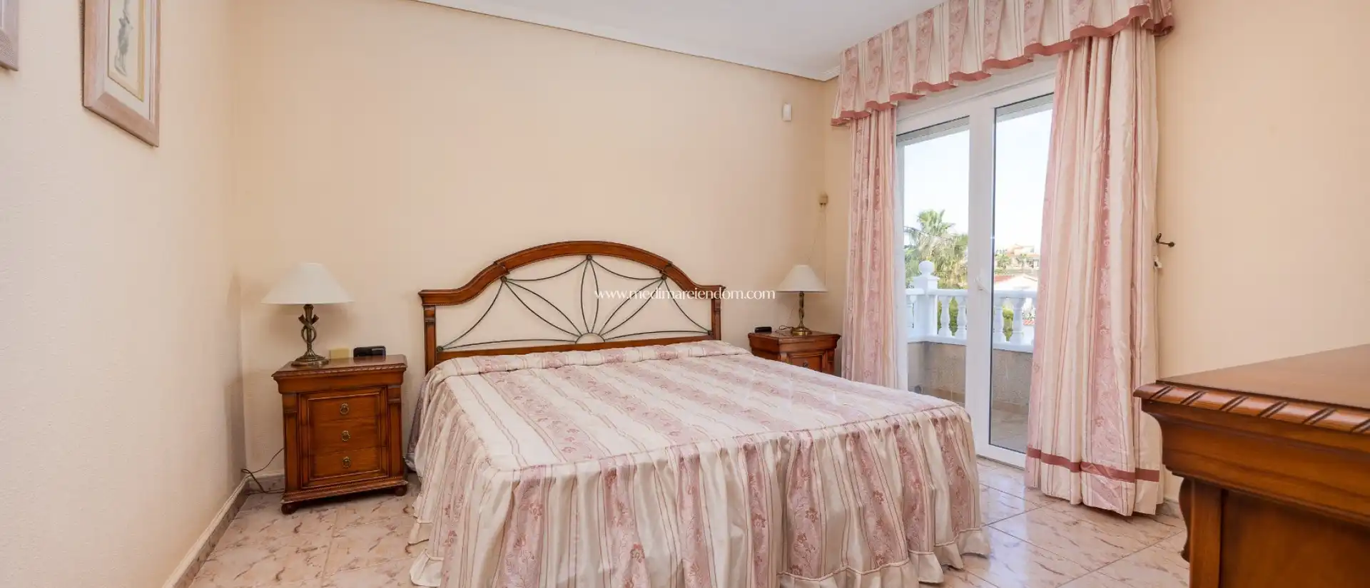 Casa o chalet en venta en Zona Carrefour - Urbanizaciones