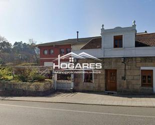 Vista exterior de Casa o xalet en venda en Redondela amb Terrassa