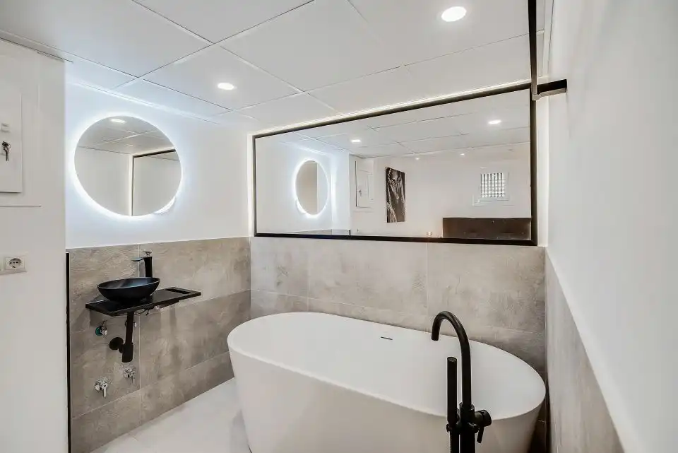 Badezimmer von Wohnungen zum Verkauf in Calvià mit Klimaanlage, Heizung und Terrasse