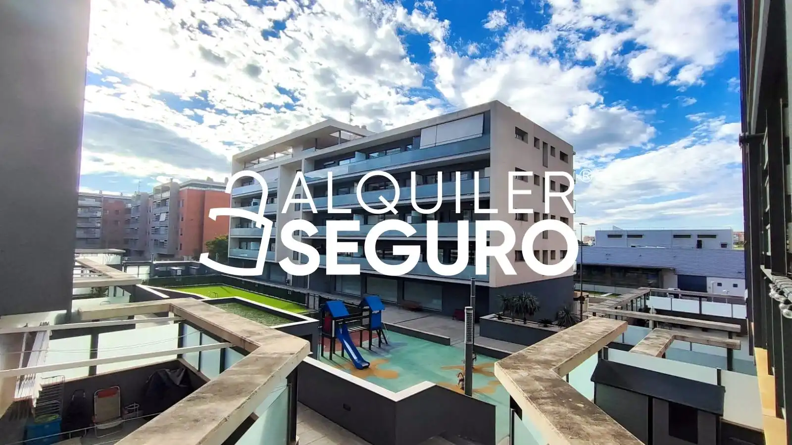 Vista exterior de Piso de alquiler en Paterna con Aire acondicionado, Calefacción y Terraza