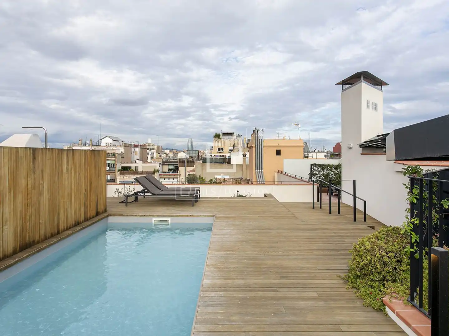 Piso con terraza en alquiler en Eixample, imagen 24